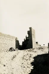 S:t Simeons kloster, Aswan, Egypten, fotografi av Ugo Monneret de Villard
