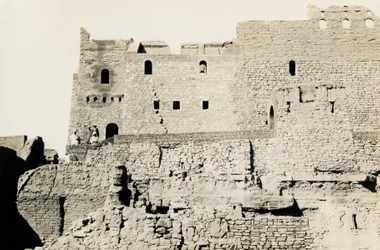 S:t Simeons kloster efter restaureringen, Aswan, Egypten, fotografi av Ugo Monneret de Villard
