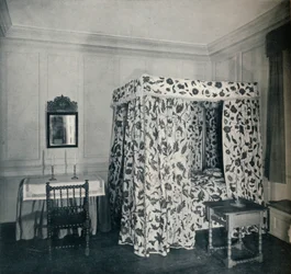 Ett sovrum från major Nicholas Sewalls hus, på Secretary, 1930