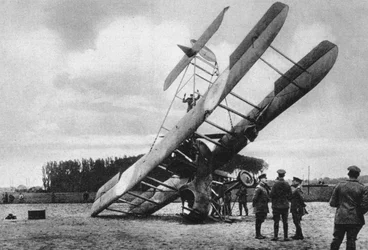 Ett brittiskt Vickers Vimy-biplan, kraschade sydväst om Lille, Frankrike, första världskriget, 1917