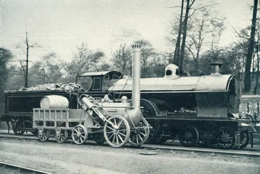 En slående kontrast, 1922.