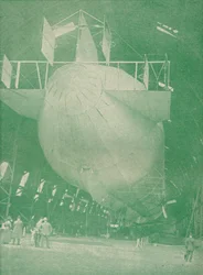 En zeppelinare hemma, c1917 1919
