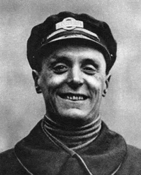 En busschaufför, London, 1926-1927