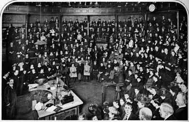 En föreläsning vid Royal Institution, London, c1903 1903