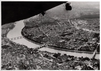Flygfoto över Basel, Schweiz, från en Zeppelin, 1928 1933