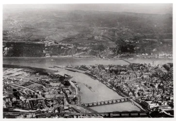 Flygfoto över Koblenz, Rhen-Pfalz, Tyskland, från en zeppelinare, c1931 1933