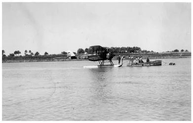 Alan Cobhams De Havilland DH50 landar på Tigris, Irak, 1926