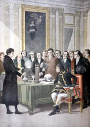 Alessandro Volta, demonstrerar sitt högbatteri för Napoleon, c1800 1901