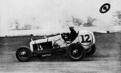 American Speedway Racing - Jack Ericson, vridande på tre hjul, 1937