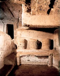 Etruskisk arkitektur: klockgrav. 700-talet f.Kr. Cerveteri. Nekropolis av Monte Abatone. Italien