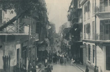 Balkongbyggnader på en folkväg som går öster och väster, c1935