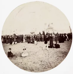 "Strandunderhållning", c 1890