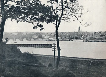 Berwick - Från Spittal, visar Berwick Bridge, 1895