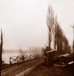 Bro över floden Ailette, norra Frankrike, c1918