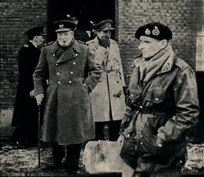 Brittisk premiärminister besöker västfronten, 1944, 1945.