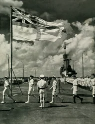 Brittiska sjömän på däcket av ett hangarfartyg, andra världskriget, c1943.