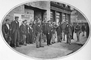 Builders men ready for work, London, c1900 1901