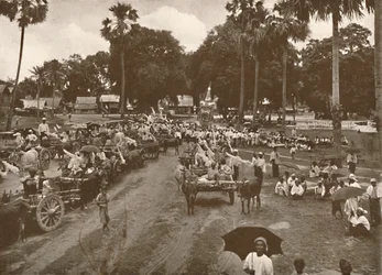 Burmesisk begravning. - Procession av vagnar med erbjudanden, 1900.