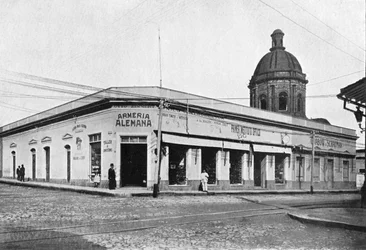 Palmas Street, Asuncion, Paraguay, 1911