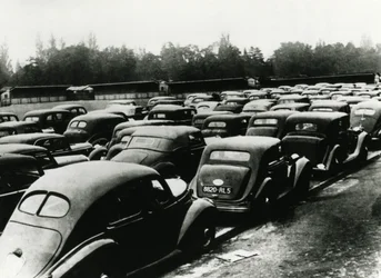 Bilar konfiskerade av de ockuperande tyskarna, Vincennes, Paris, 1940-1944