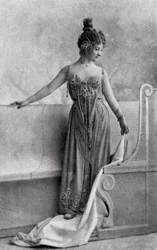 Cecile Sorel, fransk skådespelerska, 1893