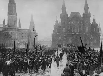Firande med anledning av 8-årsdagen av oktoberrevolutionen i Moskva, 1925.
