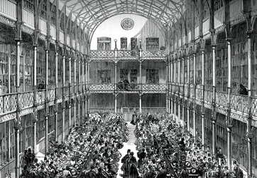 Centralhallen i Royal Army Clothing Depot, Pimlico, c1880