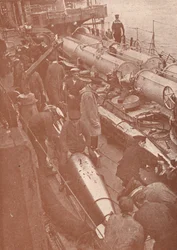 Rengöring och justering av torpeder, c1917 1919
