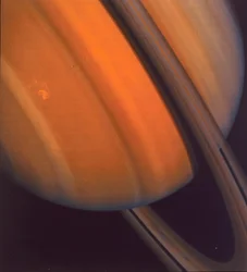 Närbild på Saturnus ringar, 1981