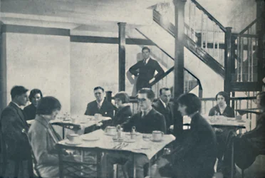 Komfort för passagerare och kabinen av en fantastisk centralkontroll, c1935