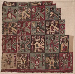 Hörnfragment, troligen från en tunika, 700-1100 e.Kr.