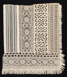 Hörnfragment med en mängd olika mönster, 1800-talet.