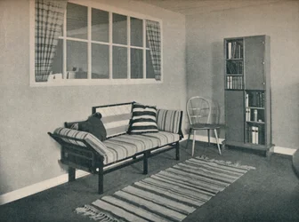 Hörn av vardagsrum designad av prof. Karl Pullich, 1928