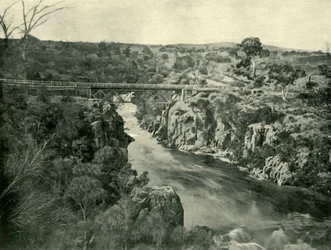 Corra Lynn, nära Launceston, 1901.