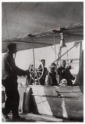 Greve Zeppelin med sin dotter i Zeppelins gondol LZ3, Tyskland, c1906-1908 1933