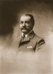 Greve de Lastours, 1911.