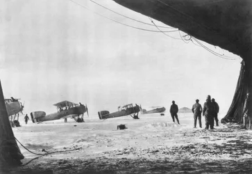 Franska Breguet-plan avgår för ett spaningsuppdrag under vintern 1914-1918