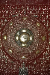 Dharma-hjul i Wat Chedi Flow, klart. Thailand
