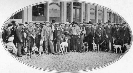 Hundförsäljare och hundköpare i East End, London, c1900 1901