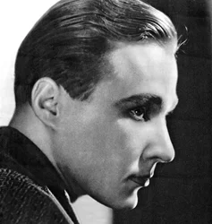 Douglass Montgomery, kanadensisk skådespelare, 1934-1935