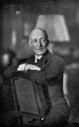 Dr Thierry de Martel, fransk kirurg, 1935