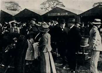 Tidig flygning i en tyngre än luftmaskin, 1910, 1945.