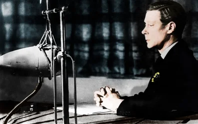 Edvard VIII håller sitt radiosända abdikationstal till nationen och imperiet, 11 december 1936.