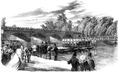 Experiment med kapten Fowkes pontonbro på Serpentine, Hyde Park, London, 1860