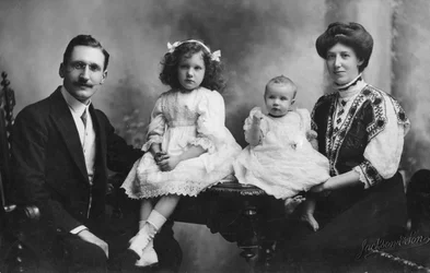 Familjeporträtt, c1900-c1910-tal