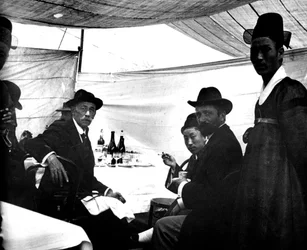 Festival till ära av kejsaren av Japan, Korea, 1900