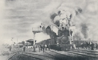 Första tåget från den interkoloniala järnvägen som lämnar Kalgoorlie, 1923.