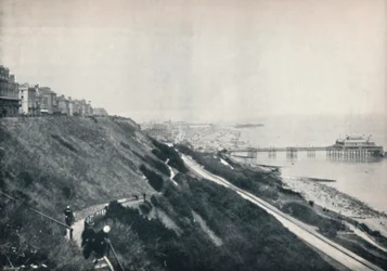 Folkestone - Utsikt som visar Lees and the Pier, 1895