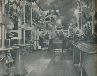 Forward Engine-Room of the Empress of Britain, med kontrollplattform, 1936
