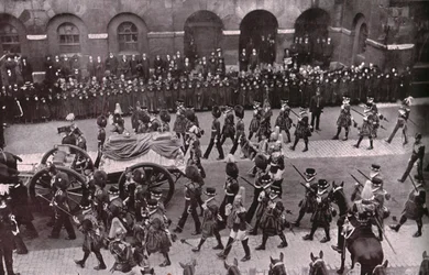 Kung Edward VII:s begravningståg, Whitehall, London, 20 maj 1910.
